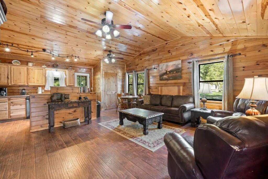 Apartament Misty Moonlight, Sleeps 4, Mountain Cabin Broken Bow Zewnętrze zdjęcie