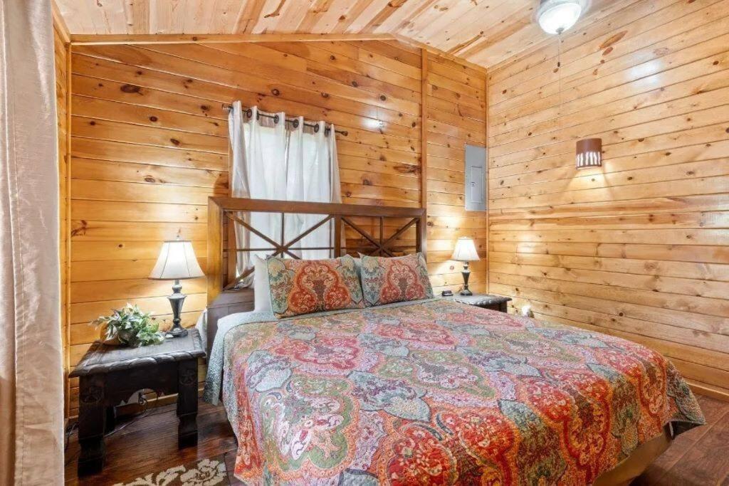 Apartament Misty Moonlight, Sleeps 4, Mountain Cabin Broken Bow Zewnętrze zdjęcie